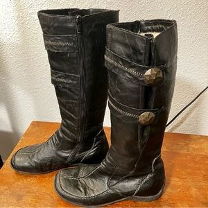 Rieker size 40 tall black flat boots with button detail